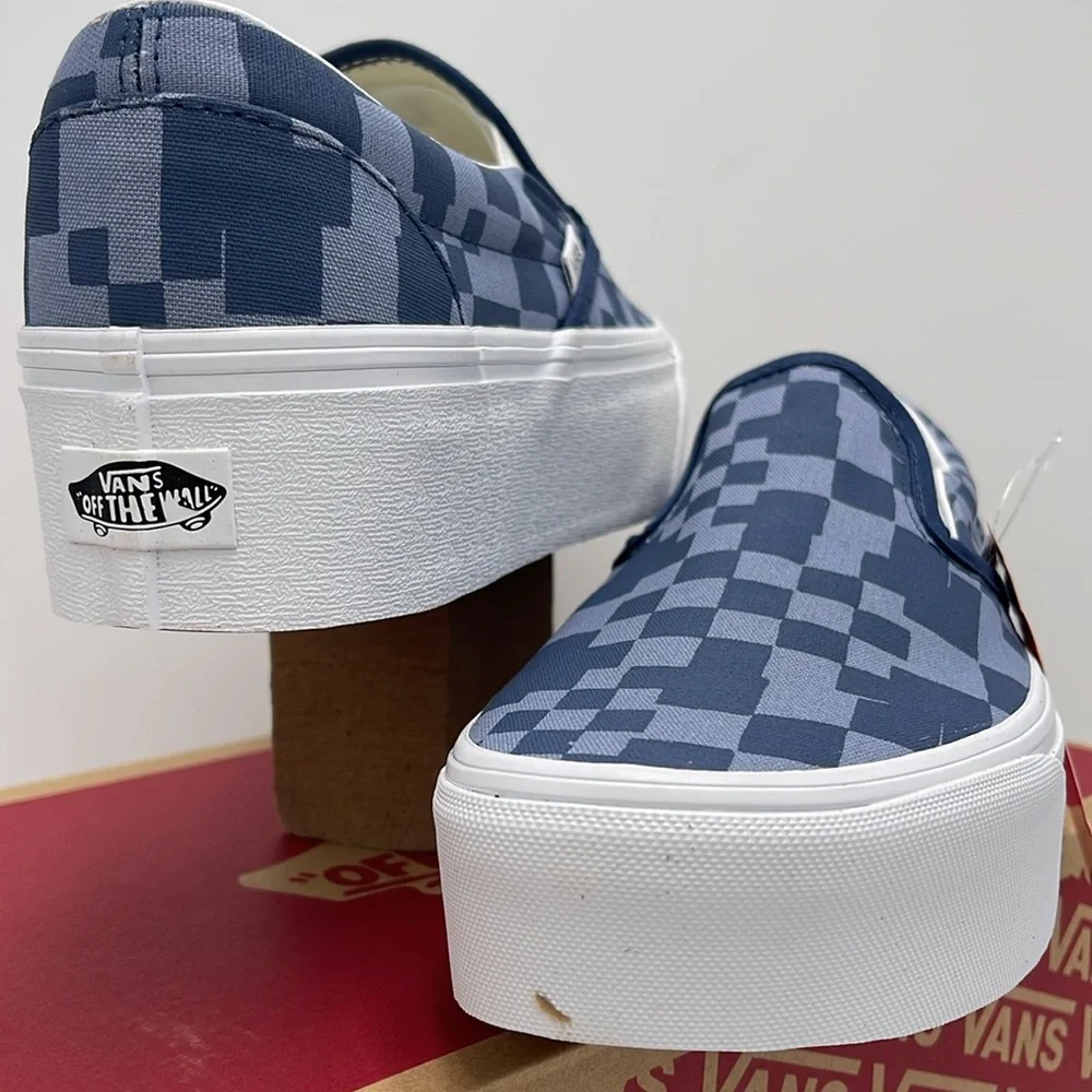 Vans WMNS Blue Checkered Classic Slip-On Sneakers Platforms Multi Check Blue